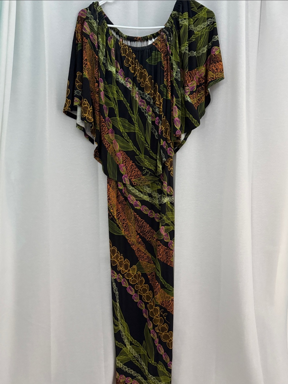 Simply Sisters by Lola Med Black Long Dress with Floral Lei Print